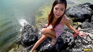 Skinny Asian pornstar Vina Sky spreads her legs be expeditious for a fat white blarney